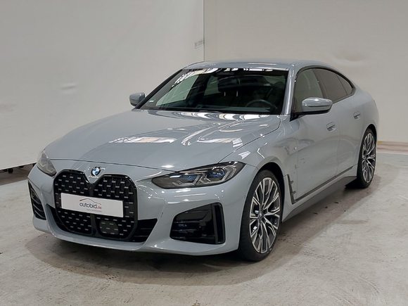 Skats no kreisās puses priekšā