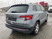 Pogled od pozadi desno