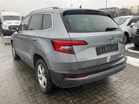 Pogled od pozadi levo