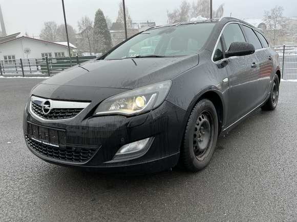 Pogled od napred levo