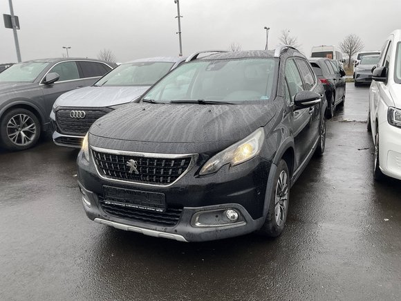 Pogled od napred levo