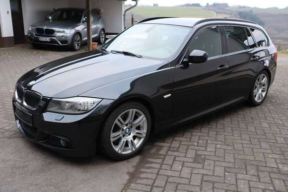 Pogled od napred levo