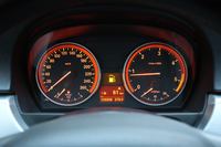 Pogled na kombinovani instrument