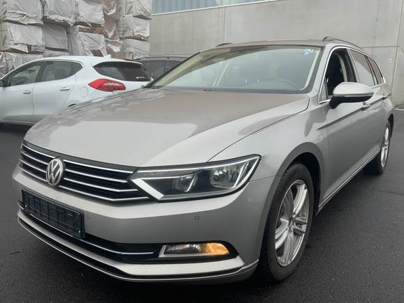 Pogled od napred levo