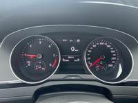 Pogled na kombinovani instrument