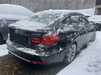 Pogled od pozadi desno