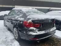 Pogled od pozadi levo