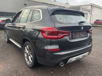 Pogled od pozadi levo