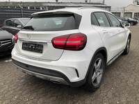 Pogled od pozadi desno