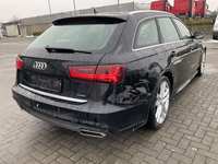 Pogled od pozadi desno