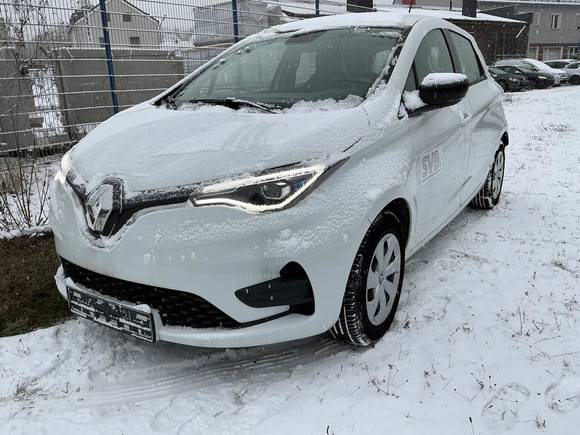 Pogled od napred levo