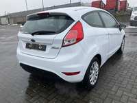 Pogled od pozadi desno