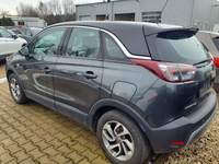 Pogled od pozadi levo