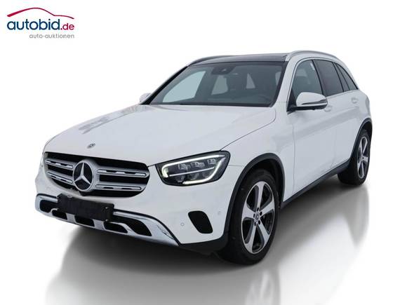 Skats no kreisās puses priekšā