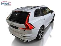 Pogled od pozadi desno