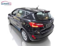 Vaade tagant vasakult