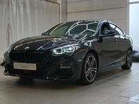 Pogled od napred levo