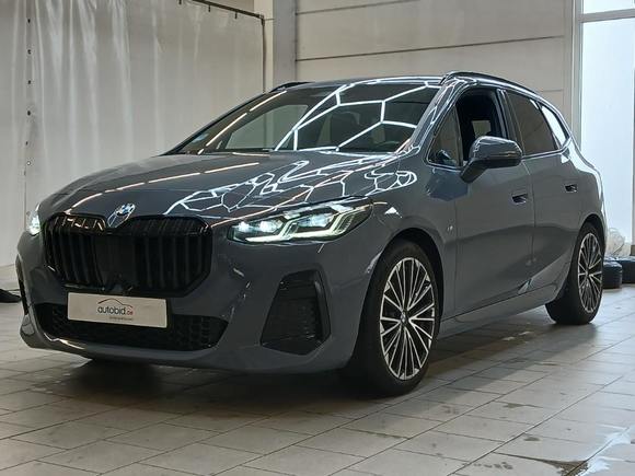 Náhled zpředu zleva