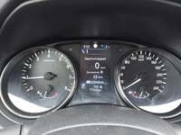 Pohled na přístrojovou desku