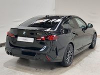 Pogled od pozadi desno