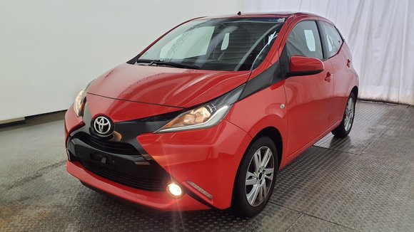 Náhled zpředu zleva