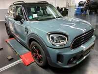 Вид спереди справа