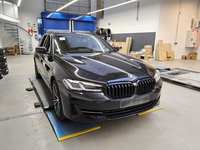 Вид спереди справа