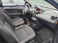 Вид на салон