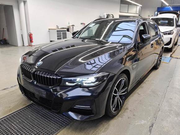 Вид спереди слева