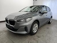 Pogled od napred levo