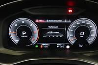 Pohled na přístrojovou desku