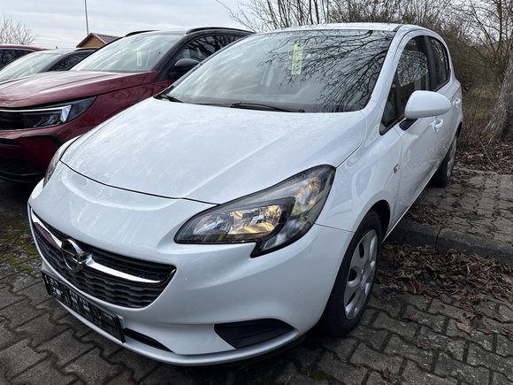 Вид спереди слева