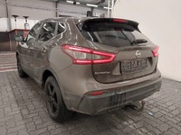 Вид сзади слева