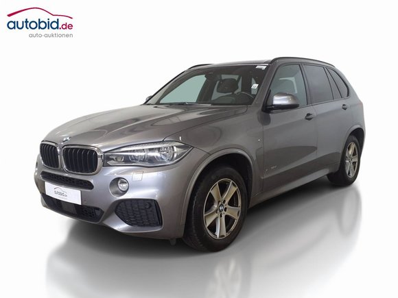 Pogled od napred levo