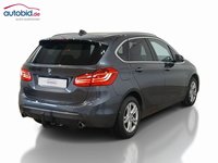 Pogled od pozadi desno