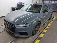 Pogled od napred levo