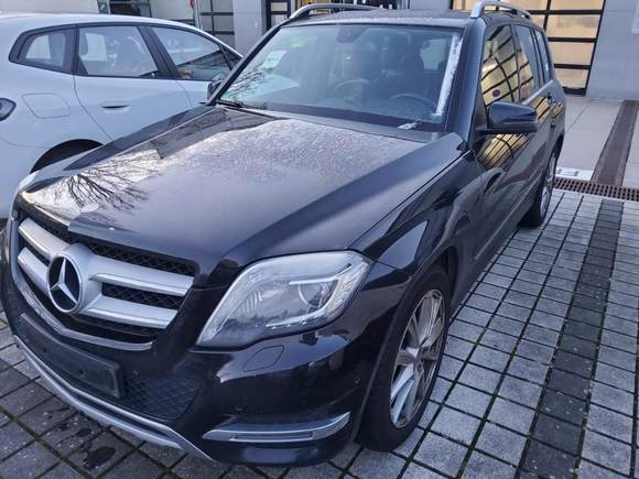 Pogled od napred levo