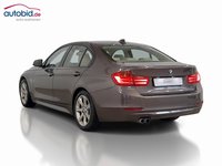 Pogled od pozadi levo