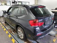 Pogled od pozadi levo