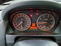 Pogled na kombinovani instrument