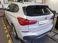 Pogled od pozadi levo