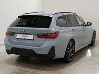 Aanzicht achter rechts