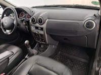 Вид на салон