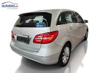 Aanzicht achter rechts