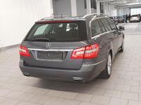 Aanzicht achter rechts