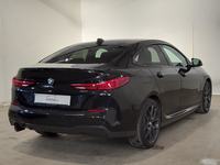 Skats no labās puses aizmugurē