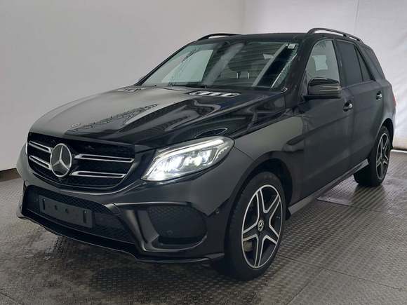 Pogled sprijeda lijevo