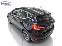 Pogled od pozadi levo