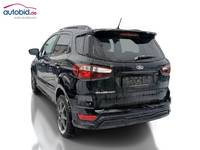 Vaade tagant vasakult