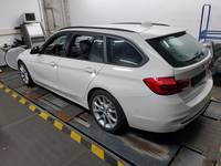 Vaade tagant vasakult